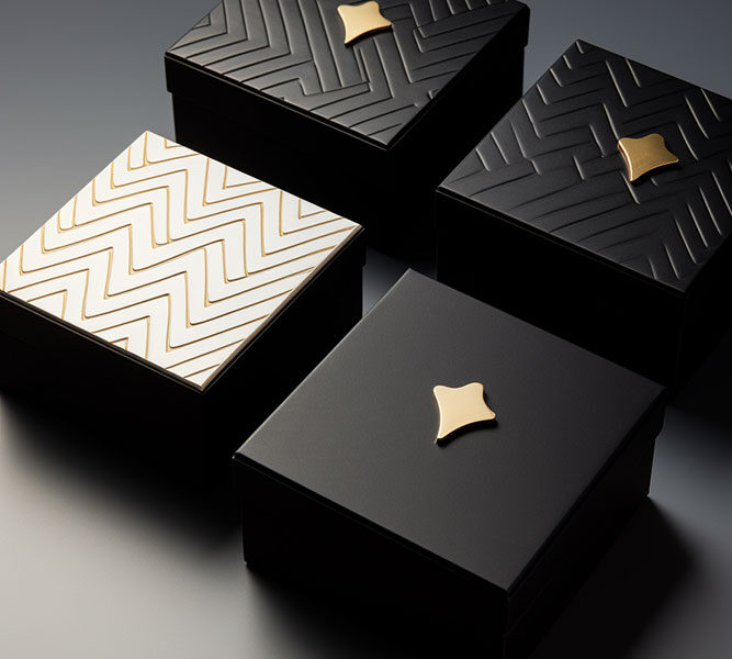 luxury-black-gold-paper-gift-boxes